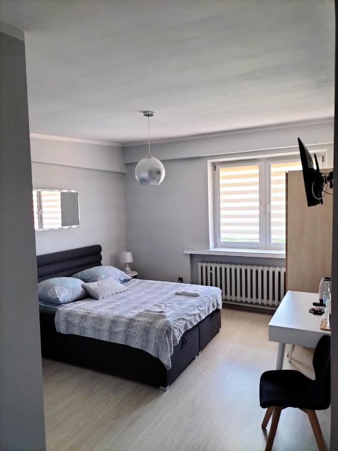 Restauracja Pod Jablonia Hotel Lacko Bagian luar foto